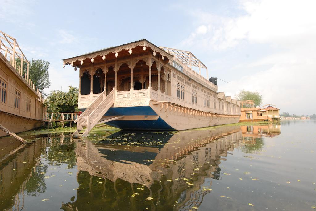 Khilona Luxury Heritage Houseboats Srinagar  Exterior photo